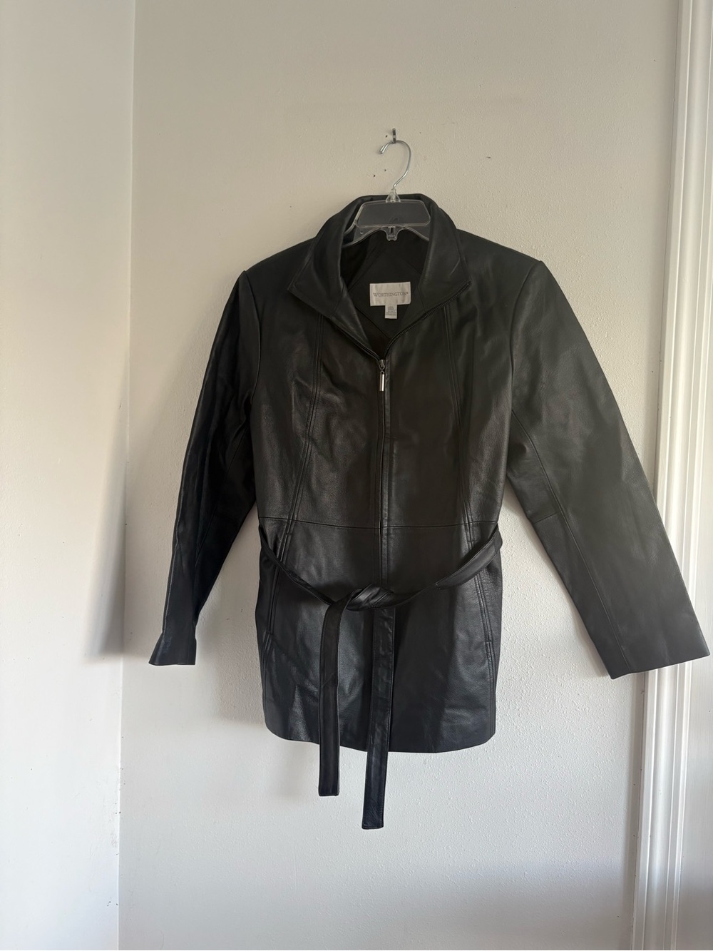 Worthington Vintage Black Genuine Leather Belted Zip Up Jacket